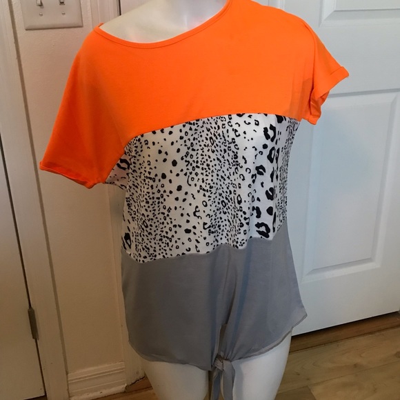 Tops - Picture 1 of 6